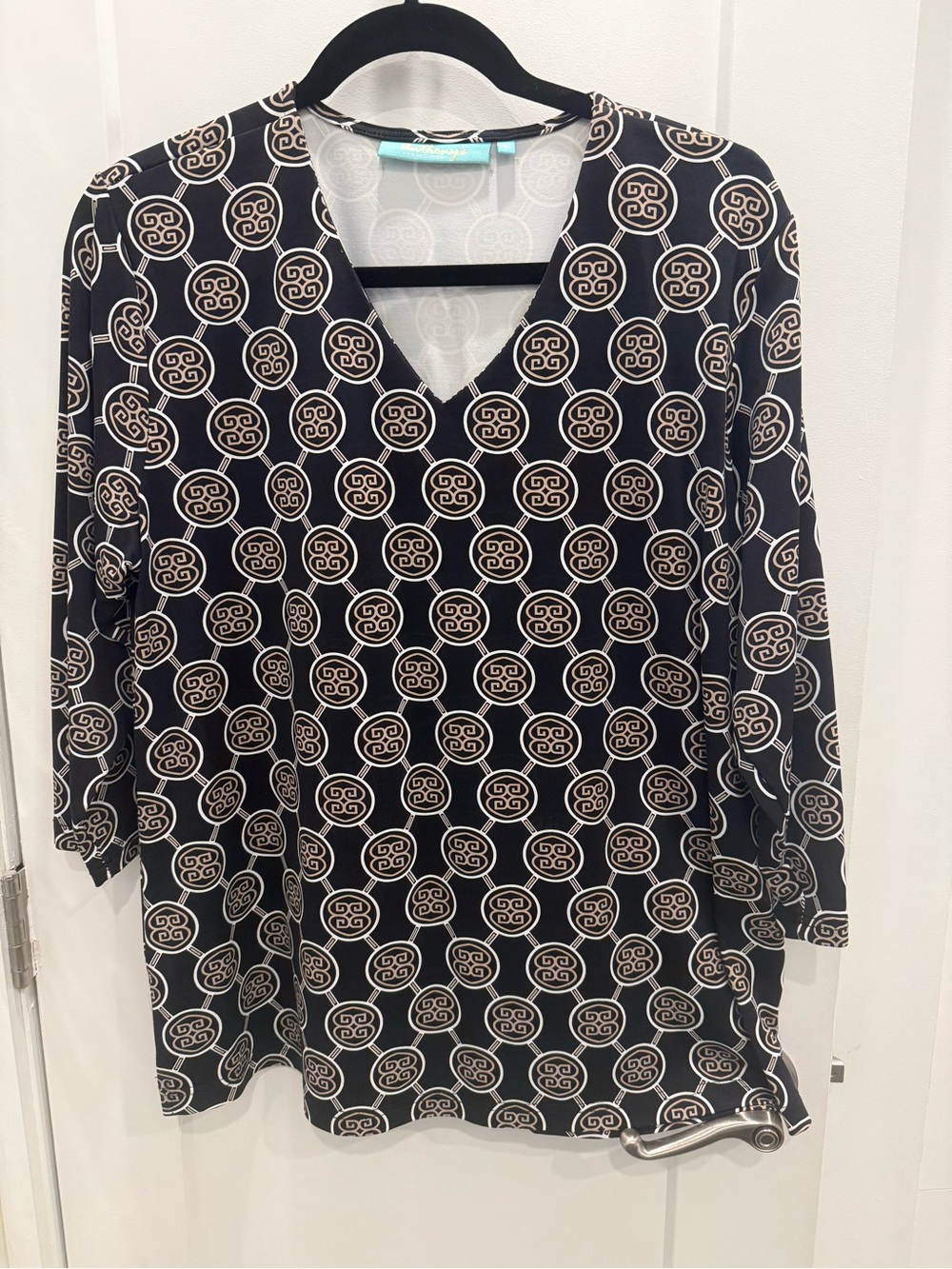Black V‑Neck Tunic with Cream Geometric Medallions